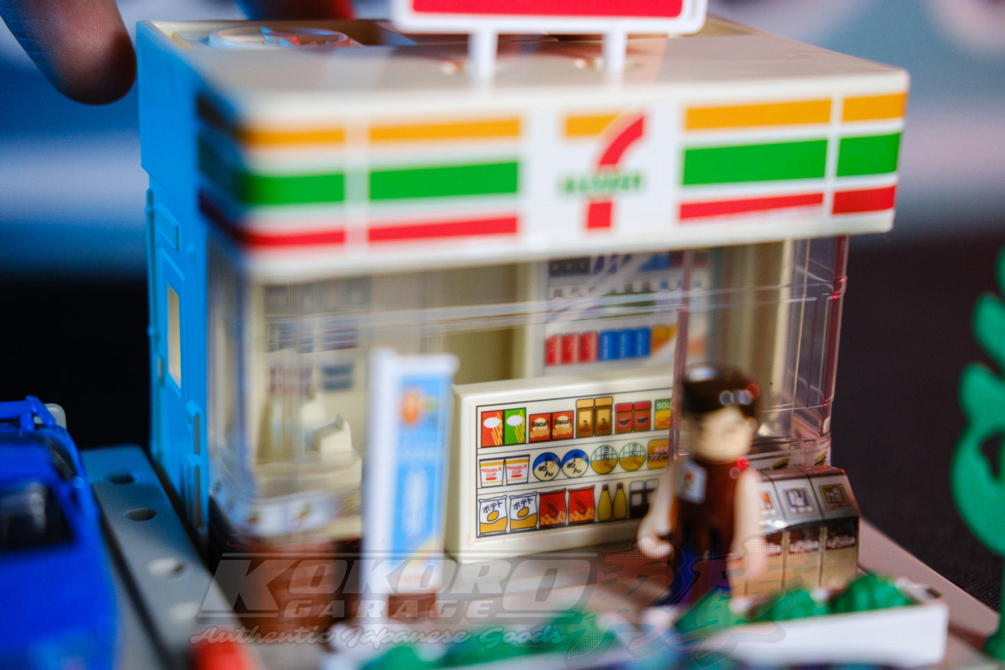 Vintage Tomica Town 7-Eleven Konbini Diorama